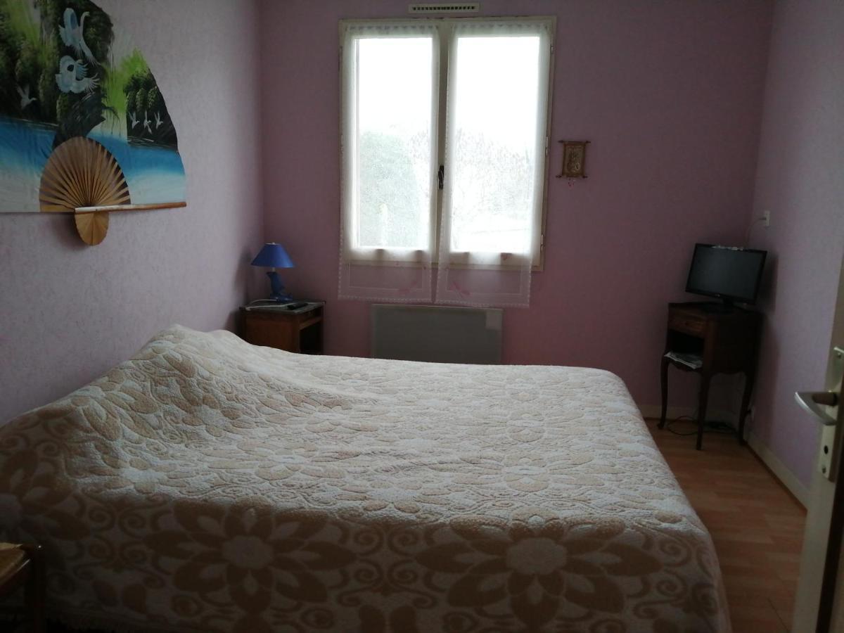 Bed and Breakfast La Pomponnette Bouresse Exteriér fotografie